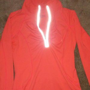 Long sleeve stretchy long sleeve pull over